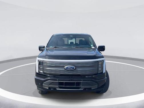 2022 Ford F-150 Lightning LARIAT