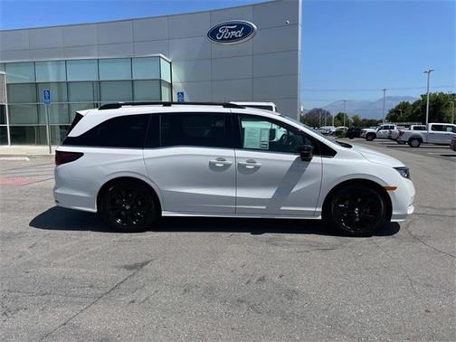 2024 Honda Odyssey Sport