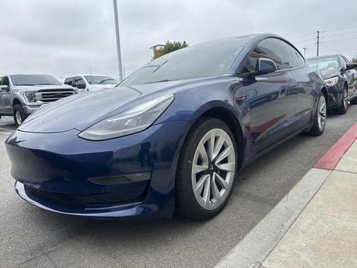 2022 Tesla Model 3 Standard Range
