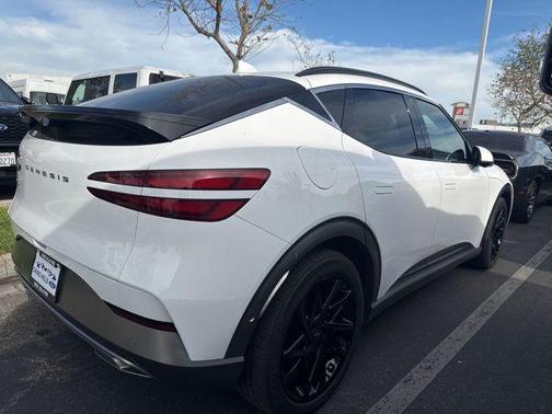 2023 Genesis GV60 Advanced AWD