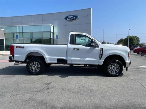 2025 Ford F-350 XLT