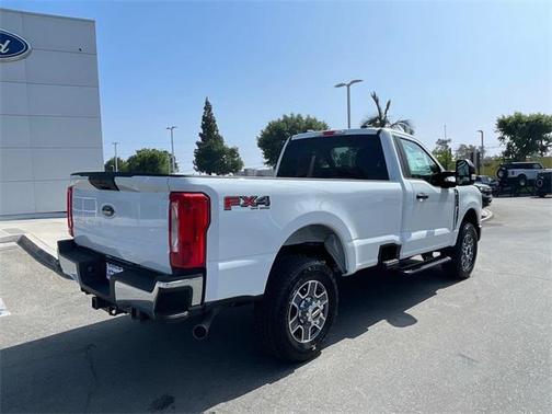 2025 Ford F-350 XLT