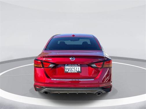 2021 Nissan Altima SR FWD