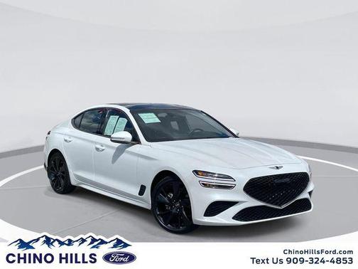 Uyuni White 2023 Genesis G70 2.0T RWD