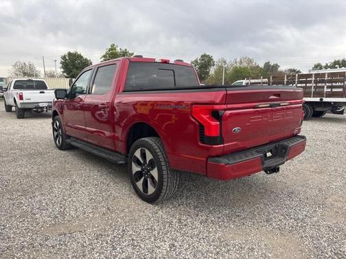 2022 Ford F-150 Lightning Platinum