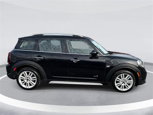 2022 MINI Countryman Oxford Edition