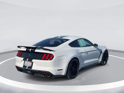 2019 Ford Shelby GT350 Base