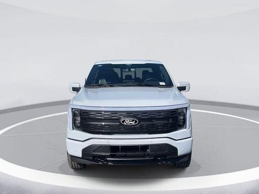 2025 Ford F-150 Lightning Platinum