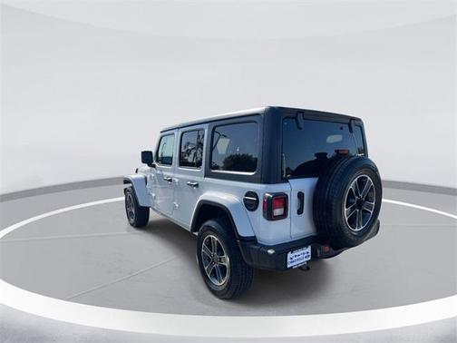 2023 Jeep Wrangler 4-Door Sahara 4x4