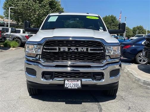 2022 RAM 2500 Tradesman Crew Cab 4x4 6'4' Box