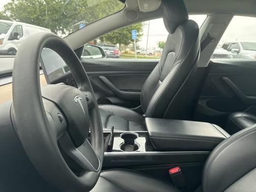 2020 Tesla Model 3 Standard Range
