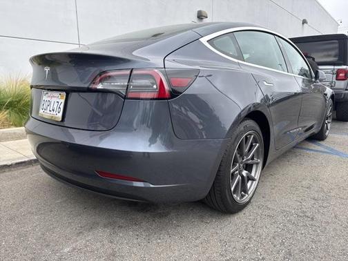 2020 Tesla Model 3 Standard Range