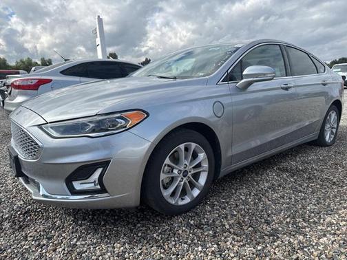 2020 Ford Fusion Plug-In Hybrid Titanium