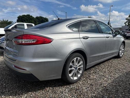 2020 Ford Fusion Plug-In Hybrid Titanium