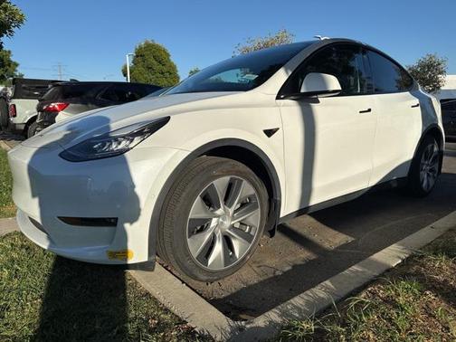 2021 Tesla Model Y Long Range Dual Motor All-Wheel Drive