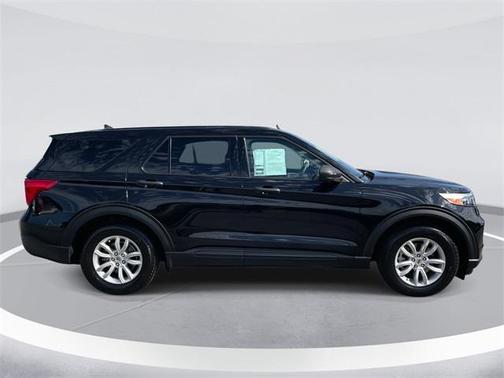 2021 Ford Explorer Base