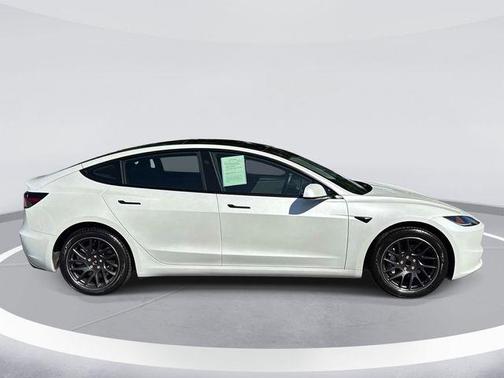 Pearl White Multi-Coat 2025 Tesla Model 3 Long Range