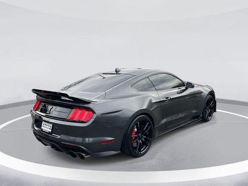 2020 Ford Shelby GT500 Base