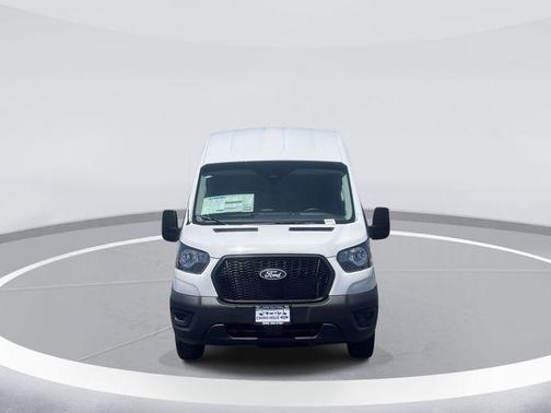 Oxford White 2026 Ford Transit-250 Base