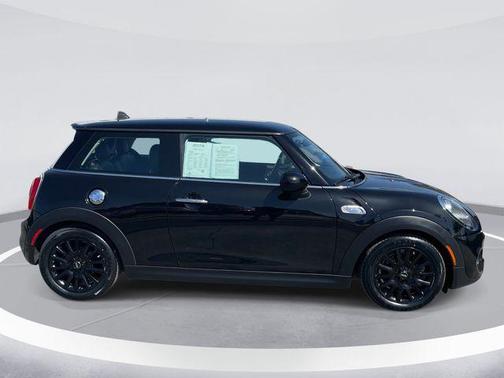 Midnight Black Metallic 2019 MINI Hardtop Cooper S