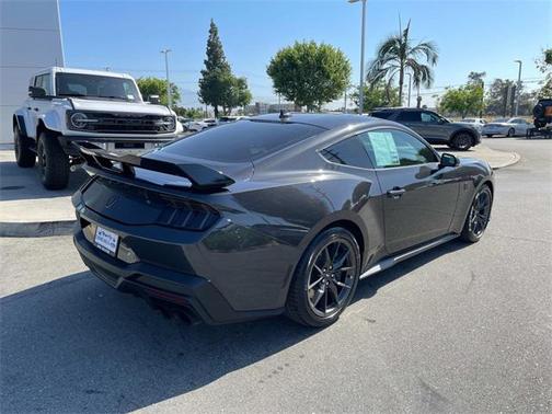 2024 Ford Mustang Dark Horse Fastback