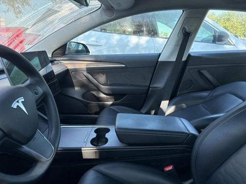 2022 Tesla Model 3 Standard Range
