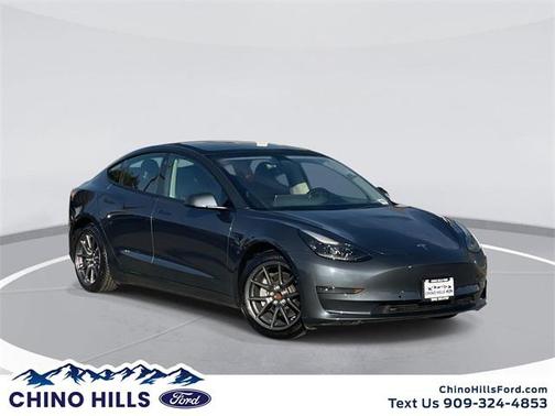 2022 Tesla Model 3 Standard Range