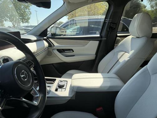 2024 Mazda CX-90 PHEV Premium Plus