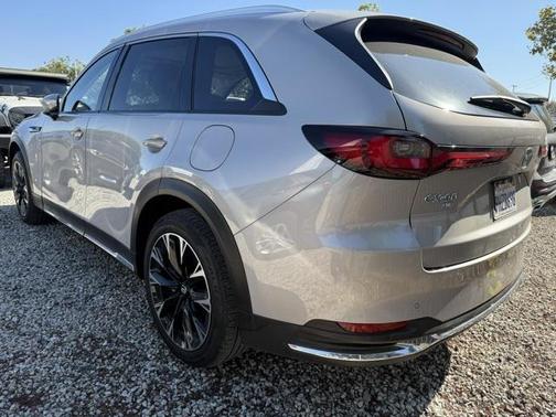 2024 Mazda CX-90 PHEV Premium Plus