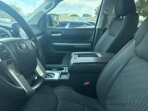 2015 Toyota Tundra SR5