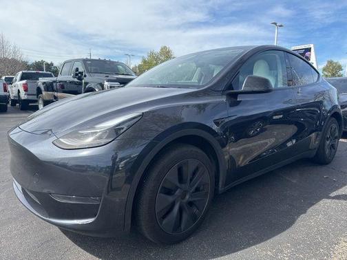 2024 Tesla Model Y Long Range Single Motor Rear-Wheel Drive