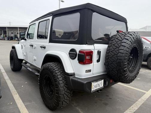 2024 Jeep Wrangler 4-Door Sahara 4x4