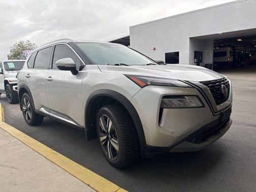 2021 Nissan Rogue SL