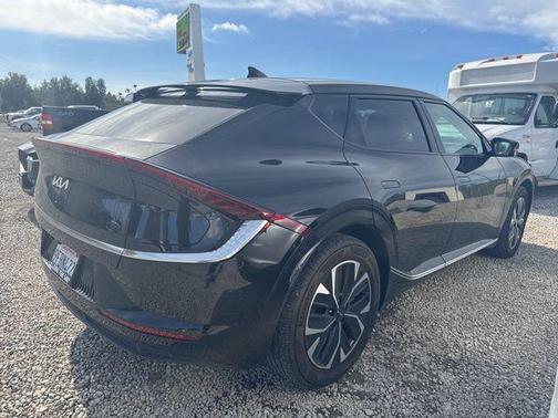 2022 Kia EV6 Wind