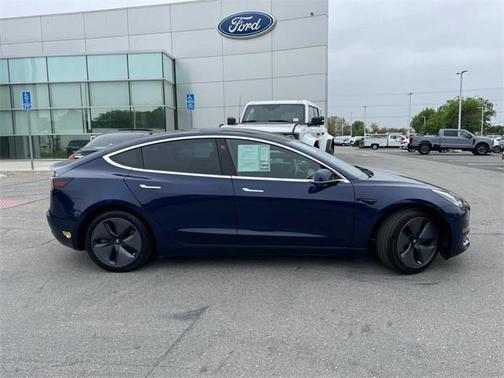 2019 Tesla Model 3 Standard Range Plus