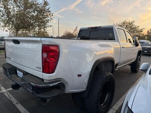 2024 Chevrolet Silverado 3500 LTZ