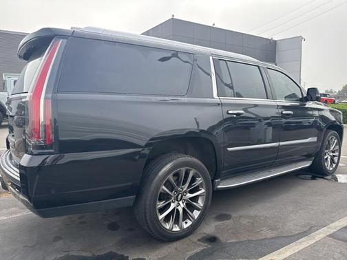 2020 Cadillac Escalade ESV Luxury