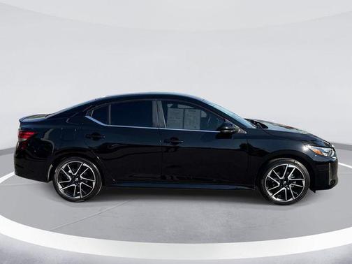 Super Black 2025 Nissan Sentra SR