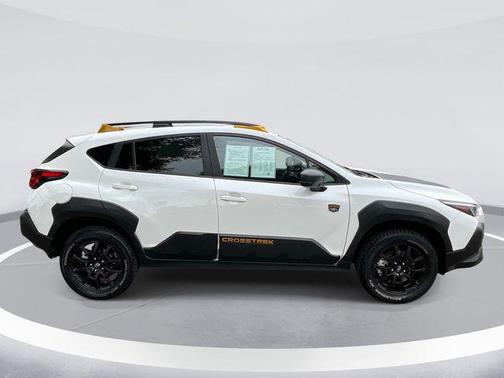 Crystal White Pearl 2024 Subaru Crosstrek Wilderness