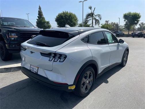 2022 Ford Mustang Mach-E Select
