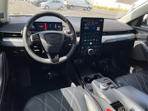 2022 Ford Mustang Mach-E Select
