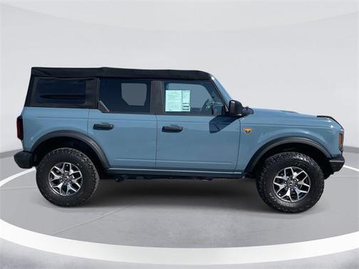 2022 Ford Bronco Badlands