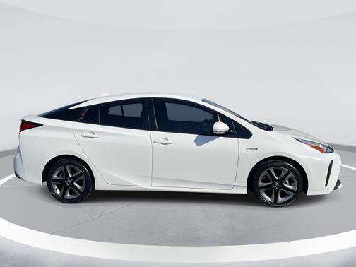 2021 Toyota Prius XLE