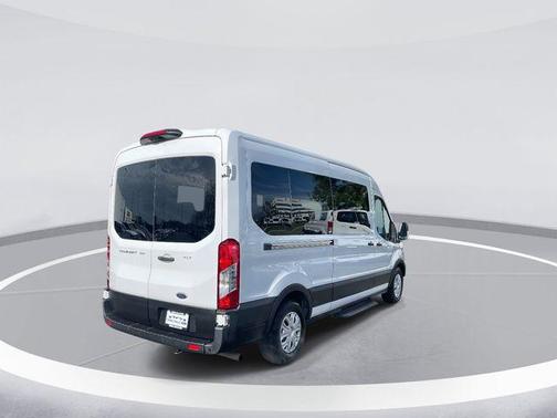 2022 Ford Transit-350 XLT