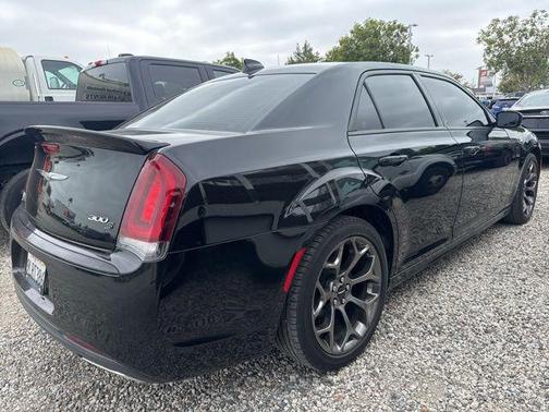 Gloss Black 2018 Chrysler 300 S