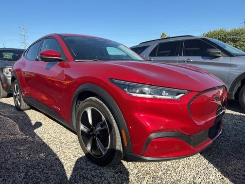 2022 Ford Mustang Mach-E Select