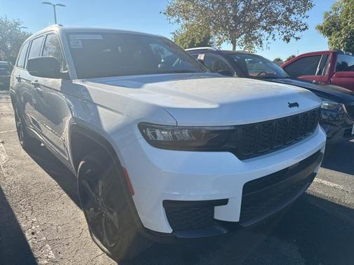 2023 Jeep Grand Cherokee L Altitude