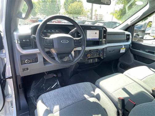 2025 Ford F-350 XLT