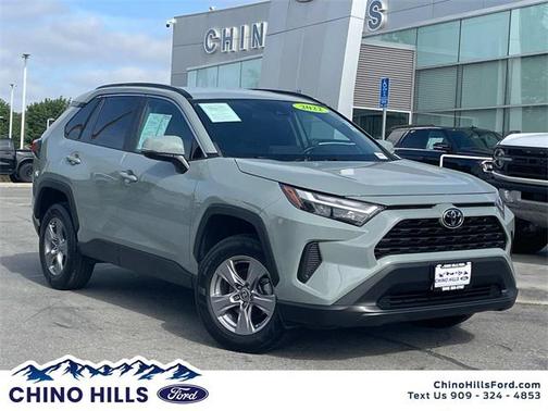 2022 Toyota RAV4 XLE