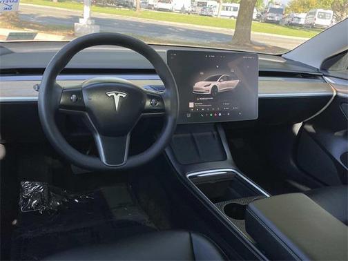 2022 Tesla Model 3 Standard Range